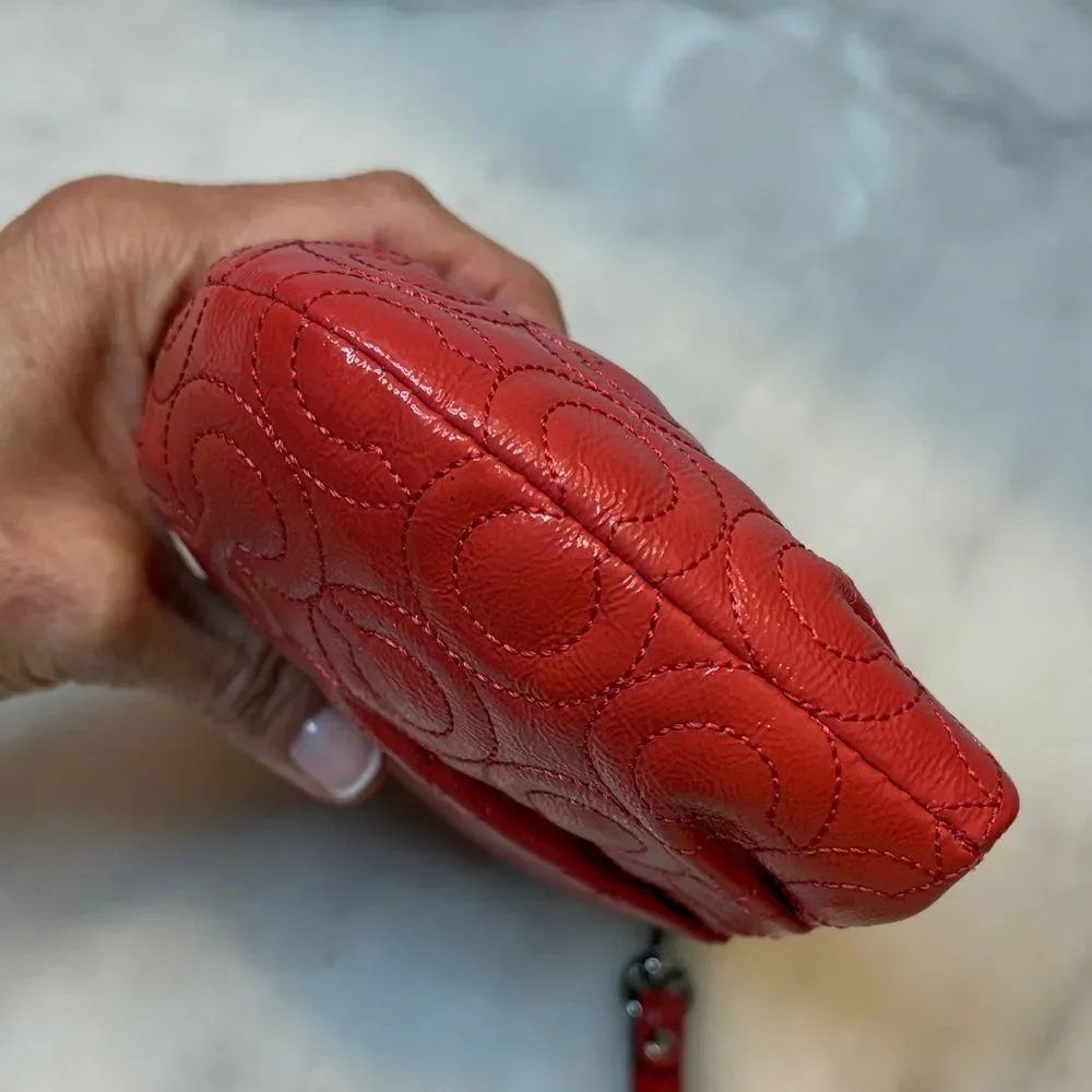 Coach Wristlet Bag Purse Leather Signature OpArt Logo Quilted Clutch Mini Bag